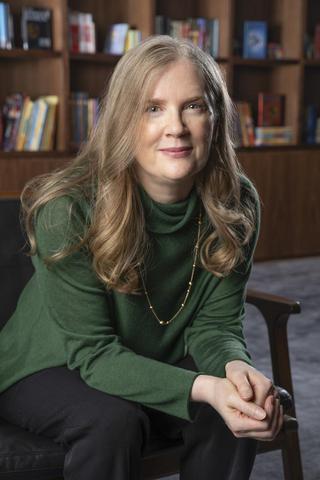 Picture of the author Suzanne Collins